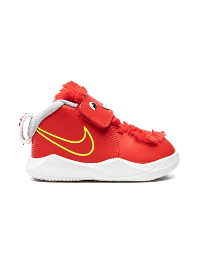 Nike Team Hustle 9 Sneakers In Red