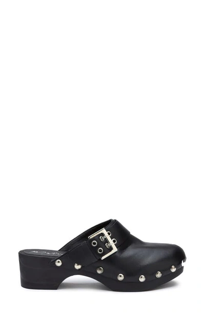 Shop Matisse London Clog In Black