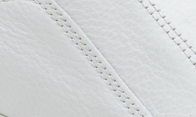 Ara Redmond Sneaker In White Gauchosoft