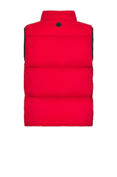 Moncler Men's Amak Puffer Vest In Red
