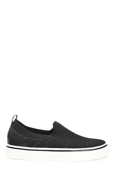 Vance Co. Men's Hamlin Casual Knit Slip-on Sneakers In Black