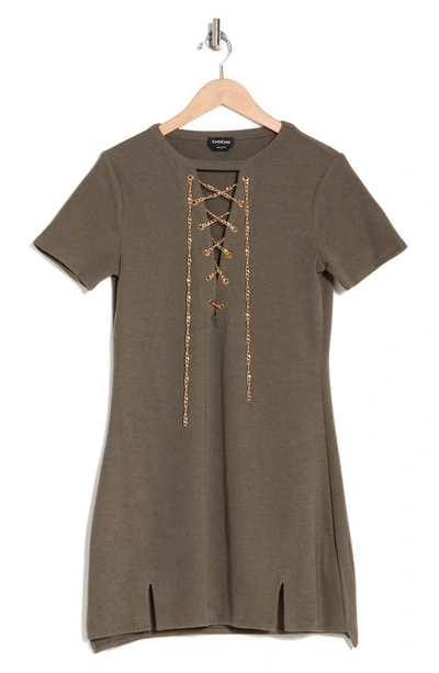 Shop Bebe Chain Detail T-shirt Dress In Dkgrn