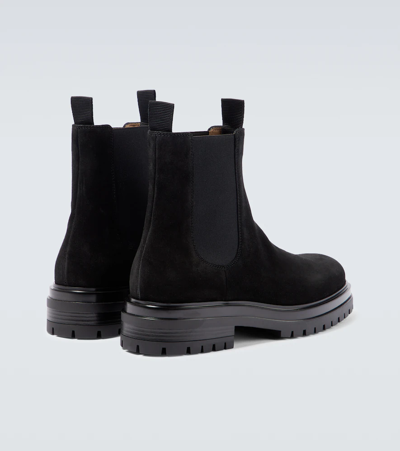 Gianvito Rossi Chester Suede Ankle Boots In Black