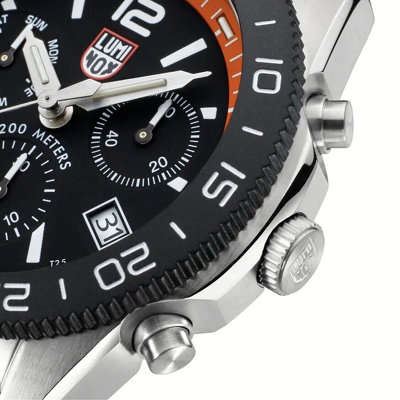 Pre-owned Luminox Pacific Diver Xs.3149 Chrono 44mm Orange Rubber Steel Quartz Men's Watch