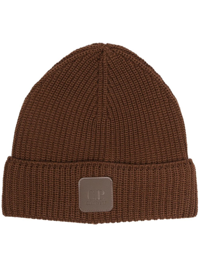 Shop C.p. Company Logo-patch Ribbed Beanie In Braun