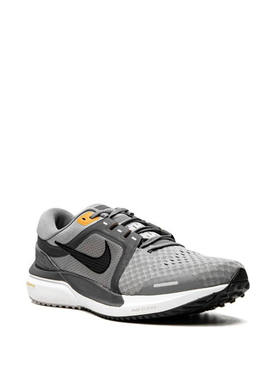 Shop Nike Zoom Vomero 16 Low-top Sneakers In Grau