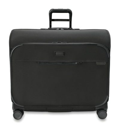 Shop Briggs & Riley Deluxe Carry-on Baseline Wardrobe Spinner Suitcase (58.5cm) In Black