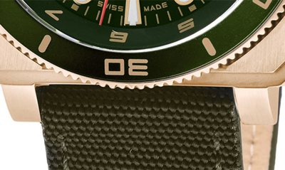 Gv2 Xo Gold-tone Submarine Canvas Strap Watch, 44mm In Green