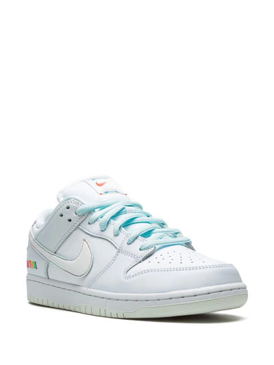 Nike Sb Dunk Low Pro "be True" Sneakers In White