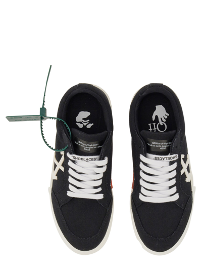 Shop Off-white Low Vulcanized Sneaker In Nero