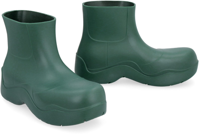 Shop Bottega Veneta Puddle Rubber Boots In Green