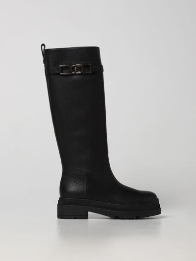 Shop Ferragamo Ryder Hammered Leather Boots In Black