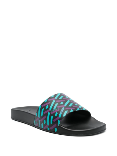 Versace Greca Signature Print Slide Sandals In Violett