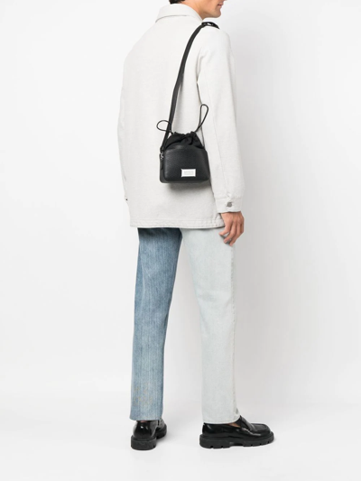 Maison Margiela Numbers-patch Pebbled Shoulder Bag In Schwarz