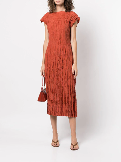 Shop Totême Crinkled Cap-sleeve Dress In Red