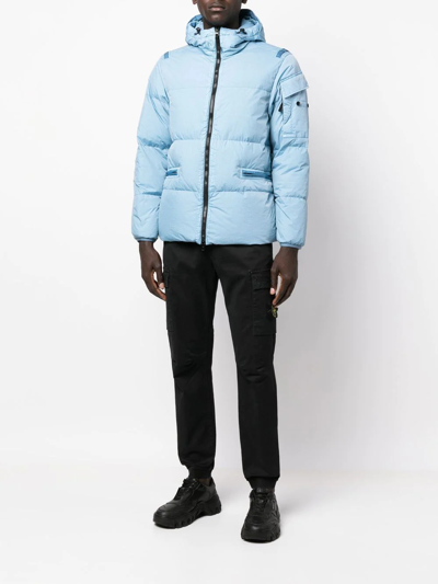 Stone Island Compass-patch Cargo Trousers In Schwarz