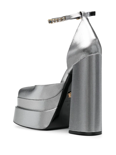 MEDUSA HEAD 吊饰高跟鞋