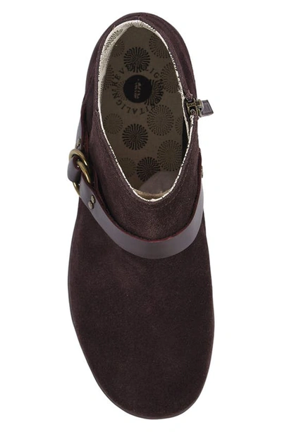 Revitalign Malibu Orthotic Bootie In Chocolate