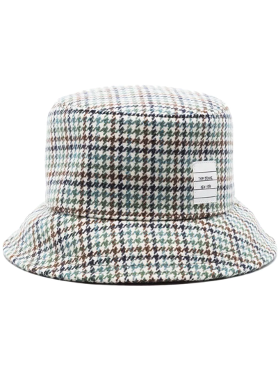 Thom Browne Houndstooth Name Tag Appliqué Bucket Hat In Grün