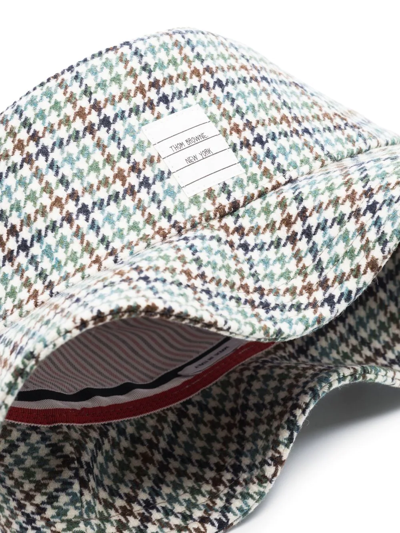Thom Browne Houndstooth Name Tag Appliqué Bucket Hat In Grün