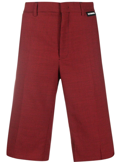 Shop Vetements Houndstooth Tailored Shorts In Rot