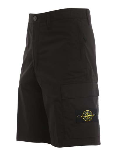 Stone Island Classic Logo Detail Bermuda Shorts In Nero