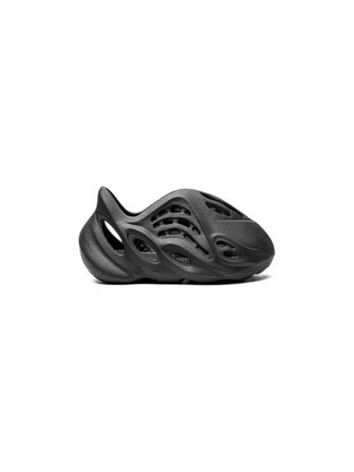 Adidas Originals Yeezy Foam Rnr "carbon" Sneakers In Black