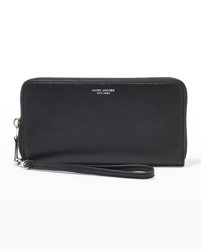 Shop Marc Jacobs The Slim 84 Continental Wristlet Wallet In Black