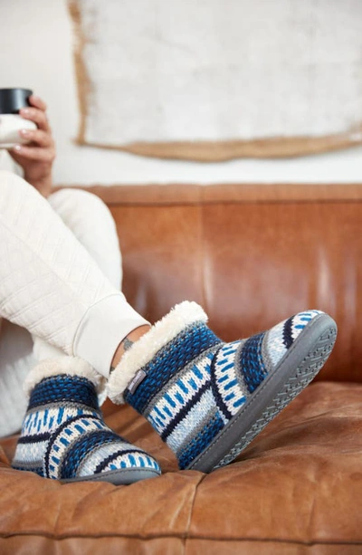 Minnetonka Betty Bootie In Blue Multi