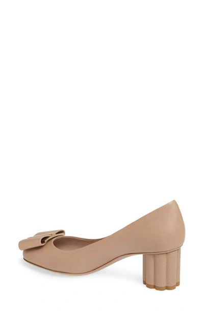 Shop Ferragamo Capua Bow Pump In Adobe Stone