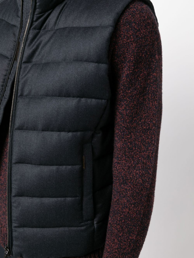 Moorer Zipped Padded Gilet In Blau