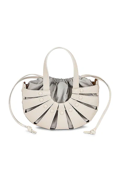 Shop Fwrd Renew Bottega Veneta The Shell Small Bag In White & Frost Gold