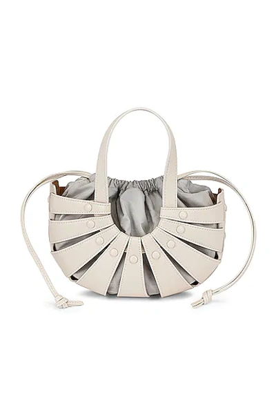 Shop Fwrd Renew Bottega Veneta The Shell Small Bag In White & Frost Gold