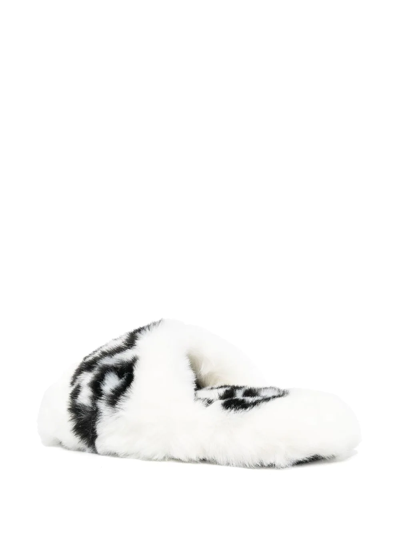 Shop Gcds Logo-print Faux-fur Slippers In Weiss
