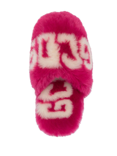 Shop Gcds Logo-print Faux-fur Slippers In Rosa