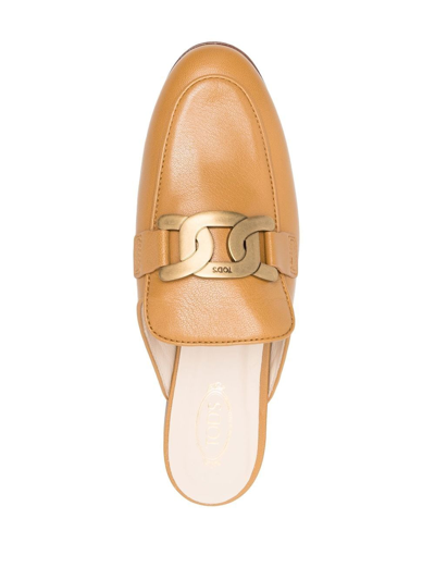 Shop Tod's Chain-link Detail Leather Mules In Braun