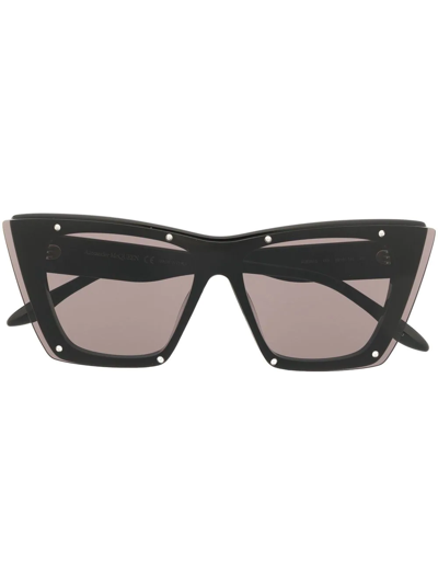 Shop Alexander Mcqueen Studded Cat Eye-frame Sunglasses In Schwarz