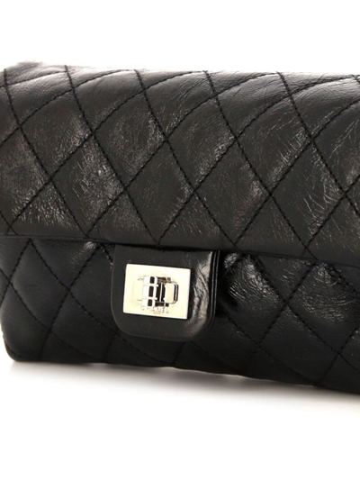 Pre-owned Chanel 2.55 Classic Flap Belt Bag In 黑色