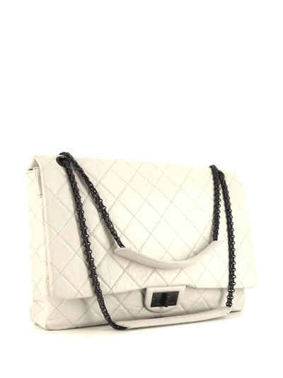 Pre-owned Chanel 2.55 Classic Flap Shoulder Bag In 白色