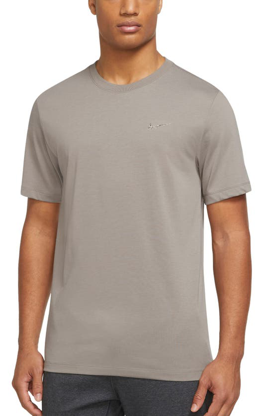 Nike Mens Yoga T Shirt