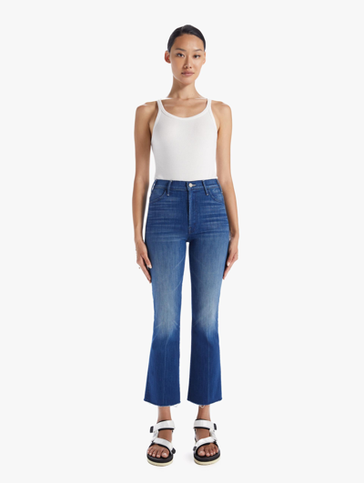 Shop Mother The Hustler Ankle Fray Squeeze It Jeans In Blue