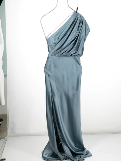 Shop Michelle Mason Asymmetric Open Back Gown In Blau