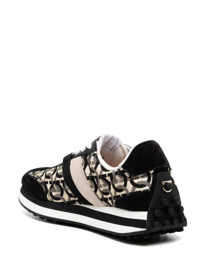 Ferragamo Gancini-print Low-top Sneakers In Schwarz