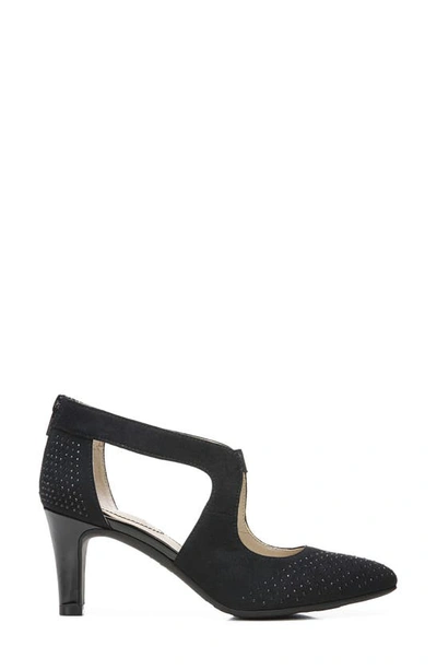 Shop Lifestride Giovanna Pump In Black