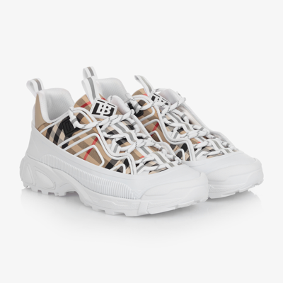 Shop Burberry Teen Checked Arthur Trainers In White