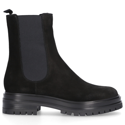Shop Gianvito Rossi Chelsea Boots Chester Suede In Black