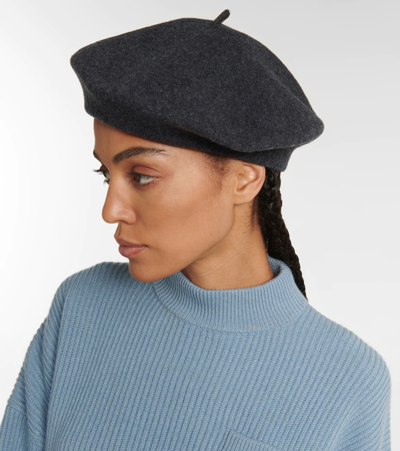 Brunello Cucinelli Embellished Wool Knit Beret In Lignite