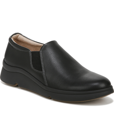 Shop Soul Naturalizer Lyrie Slip-ons Women's Shoes In Black Smooth Faux Leather