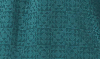 Vince Camuto Plus Size Jacquard Patterned Blouse In Rich Spruce