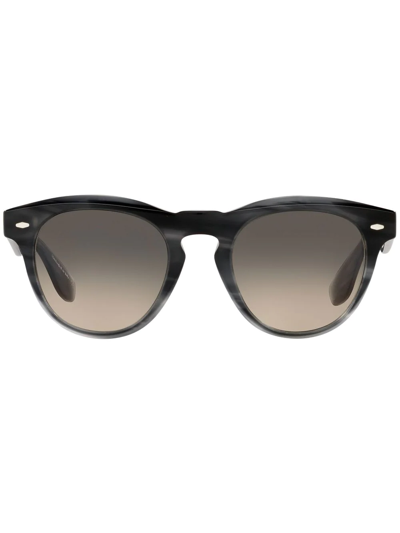 Shop Oliver Peoples Ov5473su Nino Round-shape Sunglasses In Schwarz